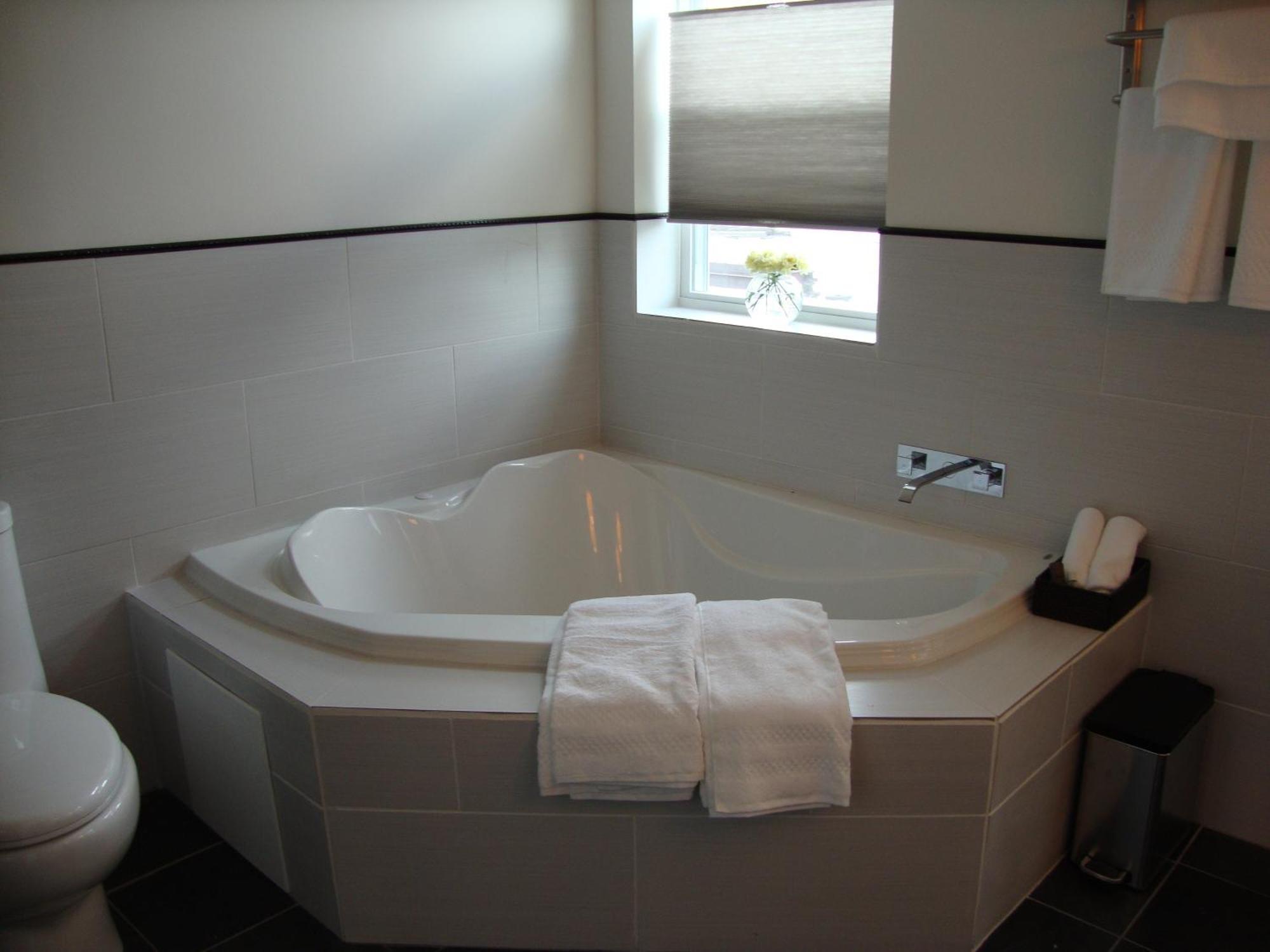 Blancnoir Bed & Breakfast Baltimore Bagian luar foto