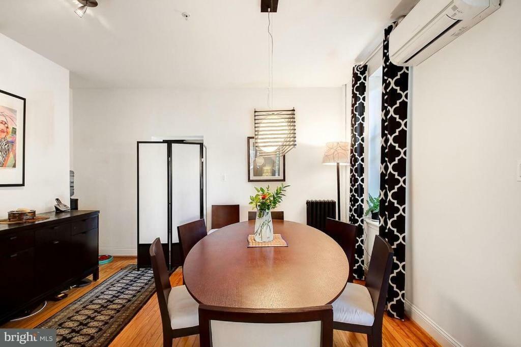 Blancnoir Bed & Breakfast Baltimore Bagian luar foto